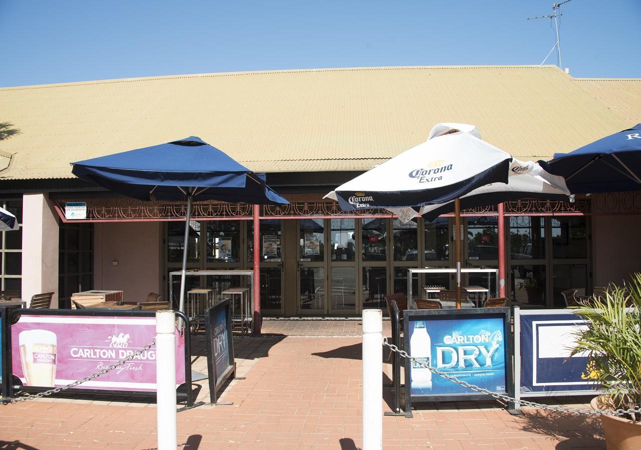 Roebuck Bay Hotel Broome Extérieur photo