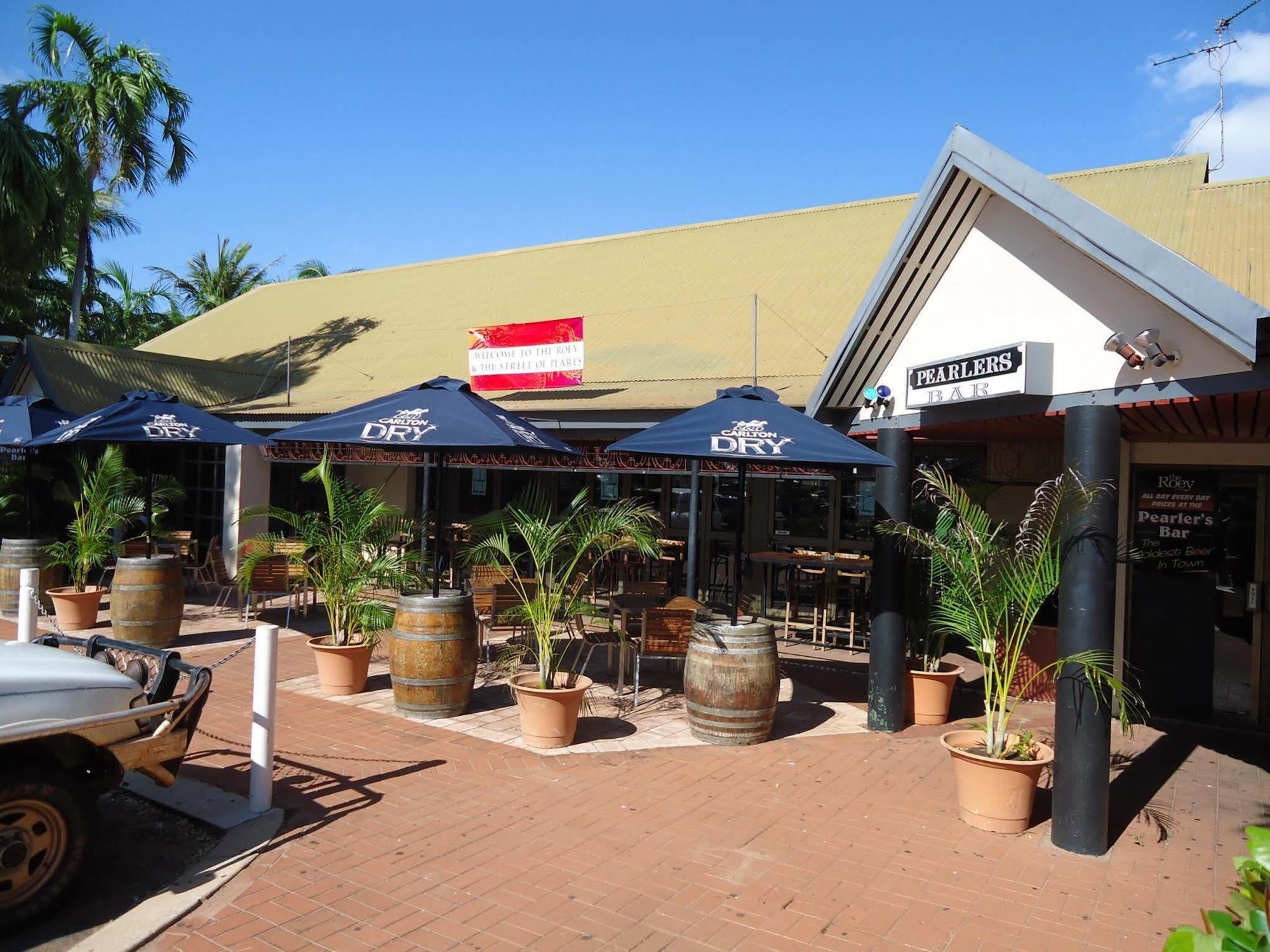 Roebuck Bay Hotel Broome Extérieur photo